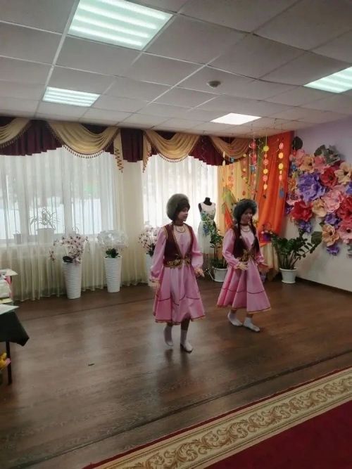 В приюте «Ласка» отметили Международный женский день праздничным концертом