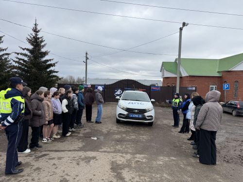 Иж-Бобьинские школьники погрузились в мир дорожной безопасности!
