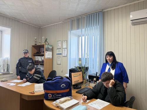 В Агрызском районе прошёл конкурс по автомногоборью среди обучающихся автошколы