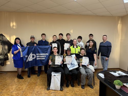 В Агрызском районе прошёл конкурс по автомногоборью среди обучающихся автошколы