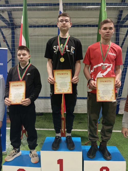 Железная хватка: борьба за победу
