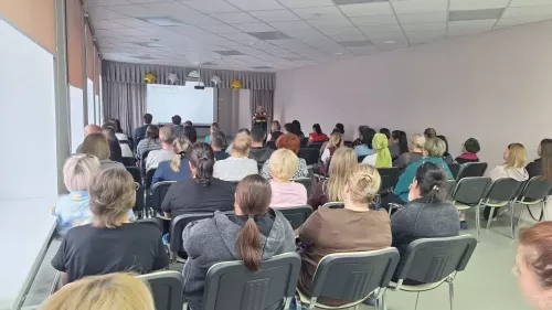 В школе №4 Агрыза прошло родительское собрание по безопасности детей на дорогах