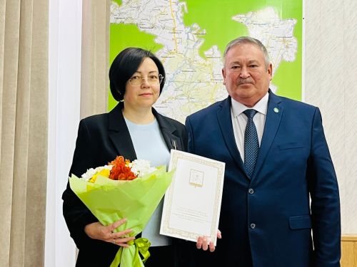 В администрации района состоялось награждение за заслуги в профессиональной деятельности