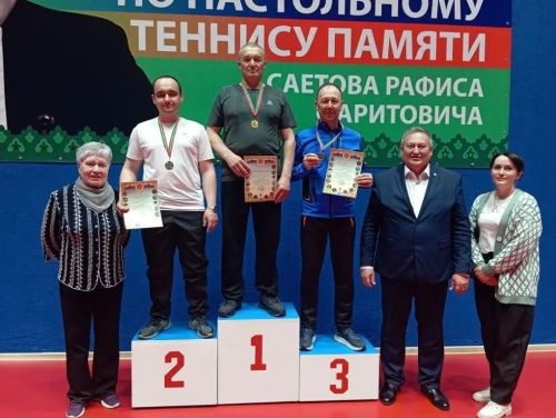 Әгерҗедә “Хәрәкәт” теннис үзәгендә авыл җирлекләре башлыклары арасында теннис ярышы узды