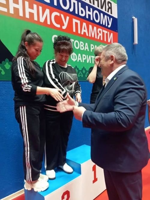 Әгерҗедә “Хәрәкәт” теннис үзәгендә авыл җирлекләре башлыклары арасында теннис ярышы узды