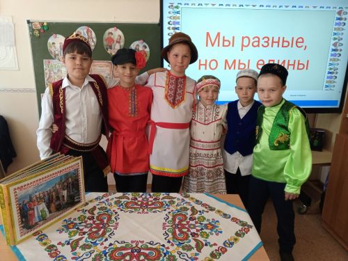 В школе-интернате завершился проект «Мы разные, но мы едины»