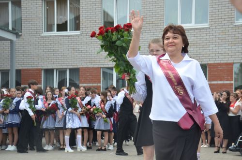 В городской школе №3 прозвенел “Последний звонок”