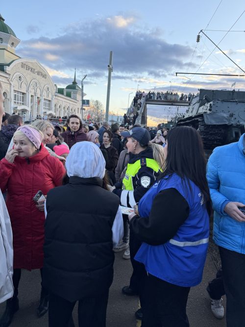 На станции Агрыза торжественно встретили «Поезд Победы» и провели беседу по ПДД