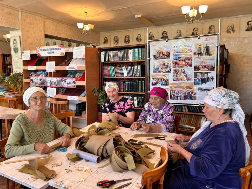 «Серебряные» волонтёры Агрызского района плетут сети и получают награды