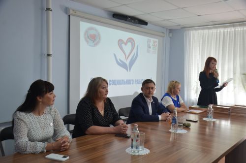 В Агрызском районе наградили социальных работников