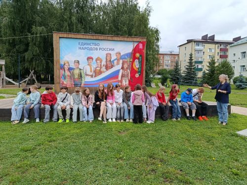 В парке РДК провели информационный час о здоровом образе жизни для детей