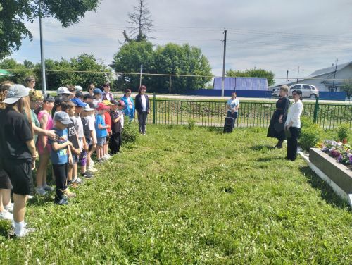 В Иж-Бобьинском Доме культуры состоялось памятное мероприятие к 22 июня