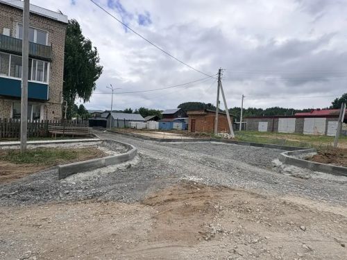 Республиканская программа «Наш двор»: текущие работы в Красном Бору