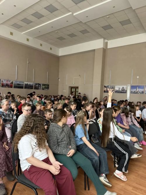 Честность и справедливость через сказки: в «Орлёнке» объяснили детям, что такое коррупция