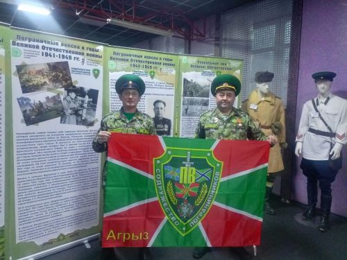 «Крепка армейская дружба — это даже не дружба, а семья»: ветераны и активисты района — о службе в армии