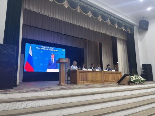 В Агрызе наградили лучших педагогов и руководителей образовательных учреждений
