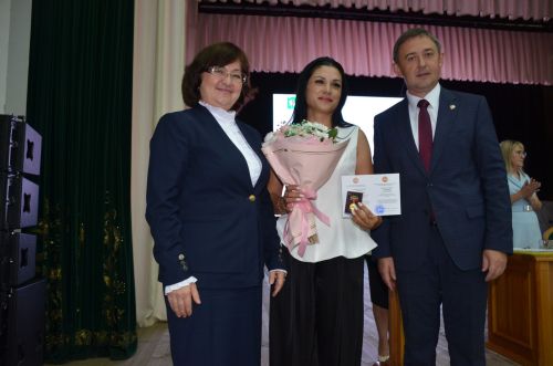 В Агрызе наградили лучших педагогов и руководителей образовательных учреждений