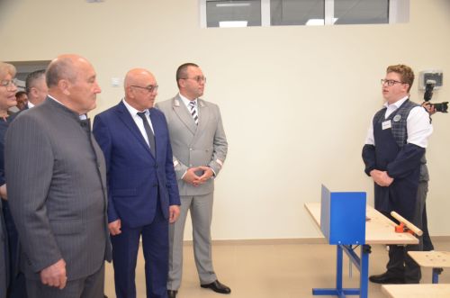 Киләчәккә юл яңа гимназиядән башлана