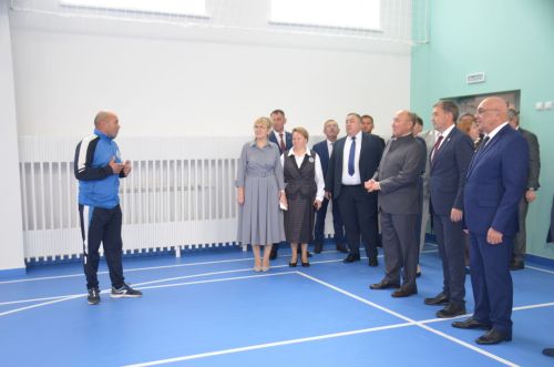 Киләчәккә юл яңа гимназиядән башлана