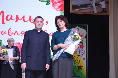 Концерт ко Дню матери
