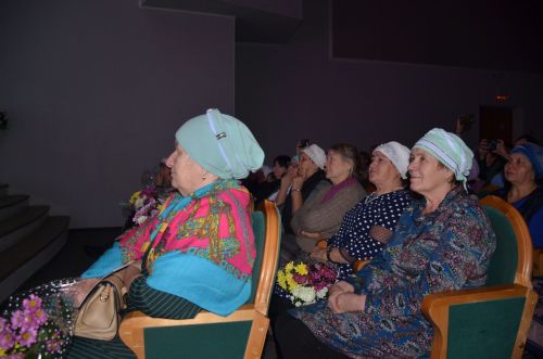 Концерт ко Дню матери