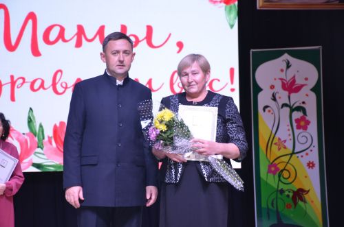 Концерт ко Дню матери