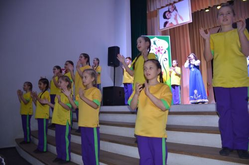Концерт ко Дню матери