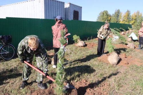 Новая аллея в честь Асафа Абдрахманова в Агрызе