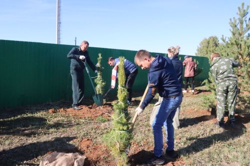 Новая аллея в честь Асафа Абдрахманова в Агрызе