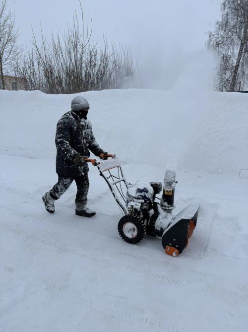 Общегородской субботник борьбы со снегом