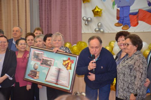 3-я городская школа отпраздновала 75-летний юбилей
