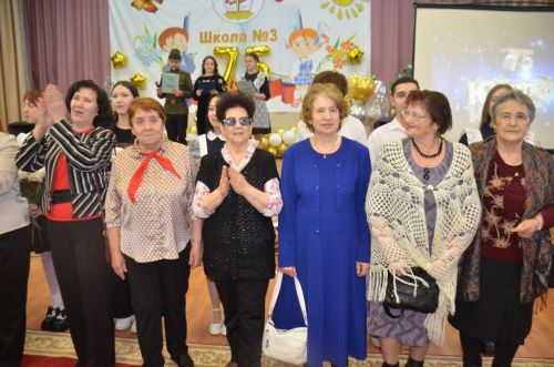 3-я городская школа отпраздновала 75-летний юбилей