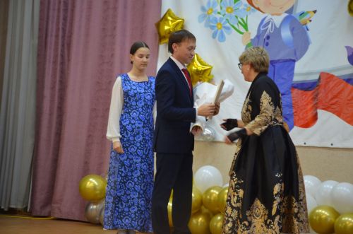 3-я городская школа отпраздновала 75-летний юбилей