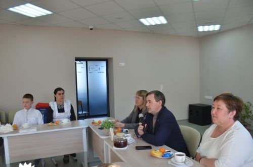 Круглый стол с участием главы района с победителями акции "Одаренные дети глубинки"