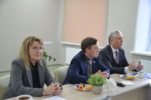 Круглый стол с участием главы района с победителями акции "Одаренные дети глубинки"