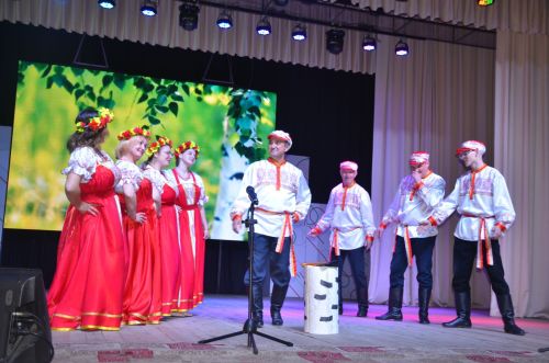 Триумф талантов: в Агрызском районе прошёл гала-концерт «Радуга культур»