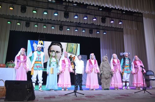 Триумф талантов: в Агрызском районе прошёл гала-концерт «Радуга культур»