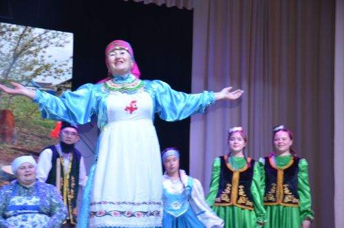 Триумф талантов: в Агрызском районе прошёл гала-концерт «Радуга культур»
