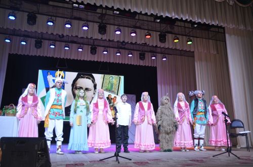 Триумф талантов: в Агрызском районе прошёл гала-концерт «Радуга культур»