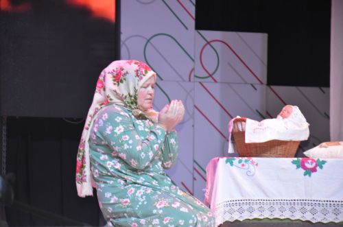 Триумф талантов: в Агрызском районе прошёл гала-концерт «Радуга культур»