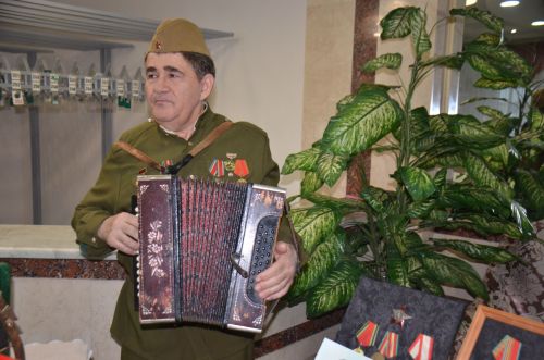 Триумф талантов: в Агрызском районе прошёл гала-концерт «Радуга культур»