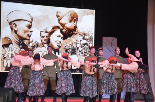 Триумф талантов: в Агрызском районе прошёл гала-концерт «Радуга культур»