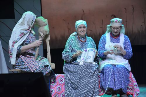 Триумф талантов: в Агрызском районе прошёл гала-концерт «Радуга культур»