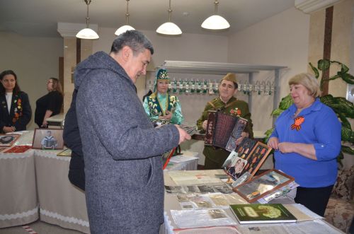 Триумф талантов: в Агрызском районе прошёл гала-концерт «Радуга культур»