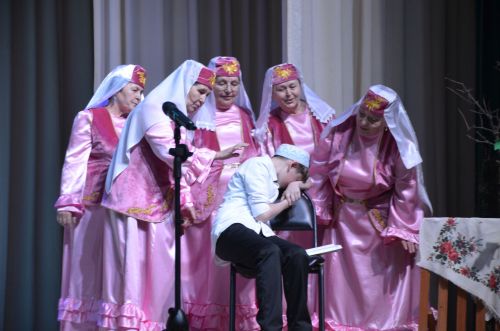 Триумф талантов: в Агрызском районе прошёл гала-концерт «Радуга культур»