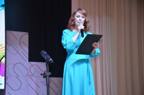 Триумф талантов: в Агрызском районе прошёл гала-концерт «Радуга культур»