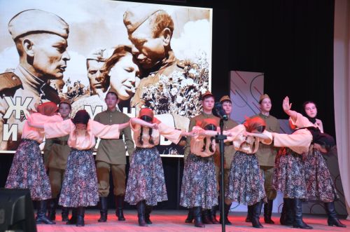Триумф талантов: в Агрызском районе прошёл гала-концерт «Радуга культур»