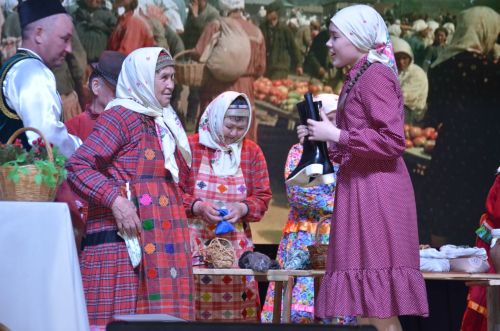 Триумф талантов: в Агрызском районе прошёл гала-концерт «Радуга культур»
