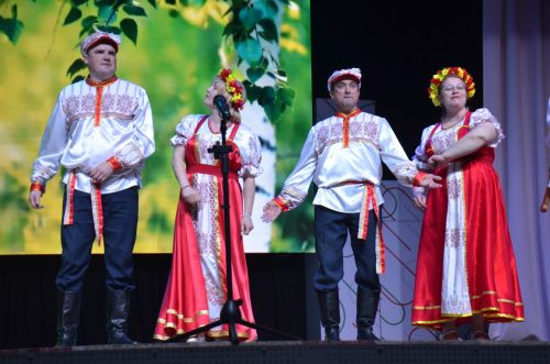 Триумф талантов: в Агрызском районе прошёл гала-концерт «Радуга культур»