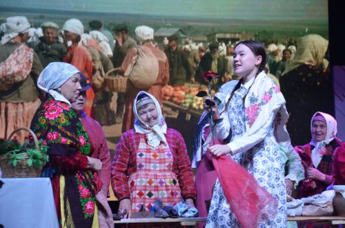 Триумф талантов: в Агрызском районе прошёл гала-концерт «Радуга культур»